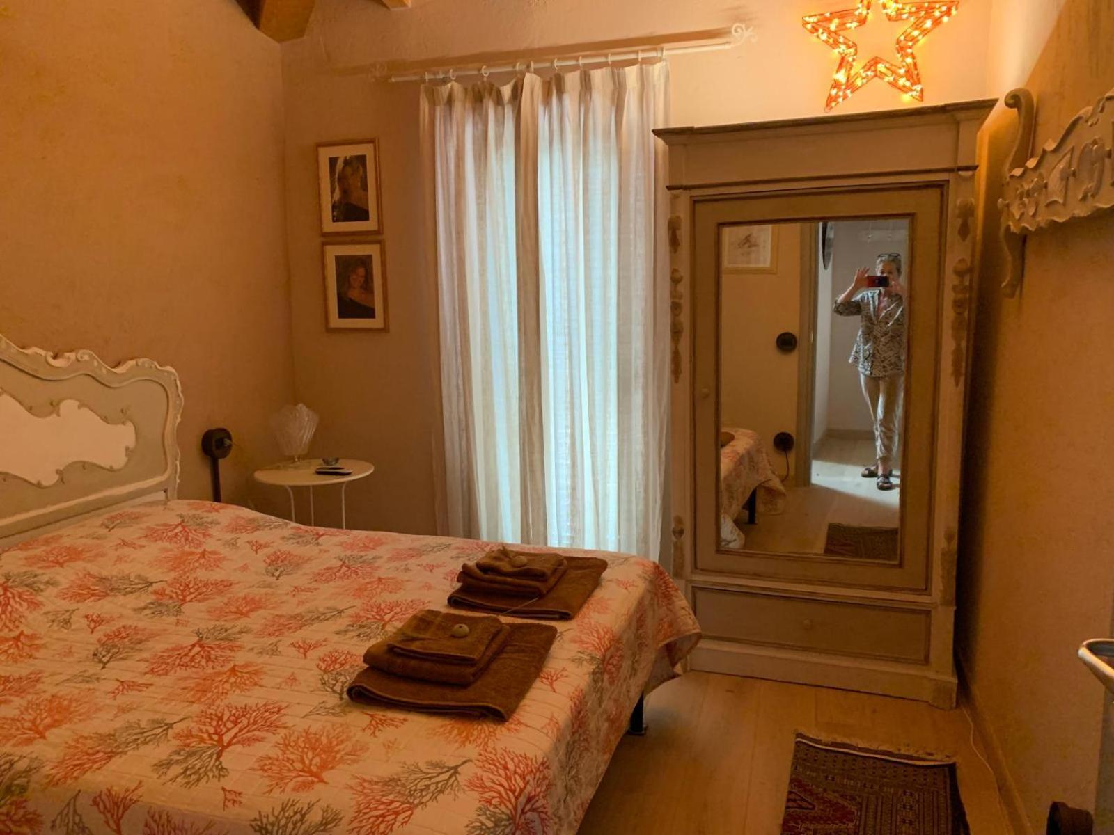 La Casa Delle Stelle Appartement Tirli Buitenkant foto